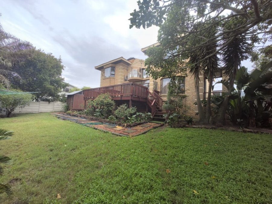 5 Bedroom Property for Sale in Reebok Western Cape